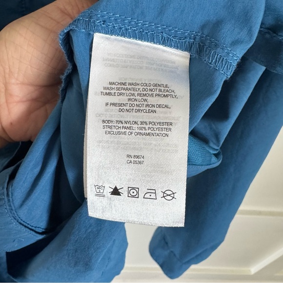 Mountain Hardwear Mens M Vented Long Sleeve Button-up Shirt Blue Zip Pocket M - Picture 5 of 8